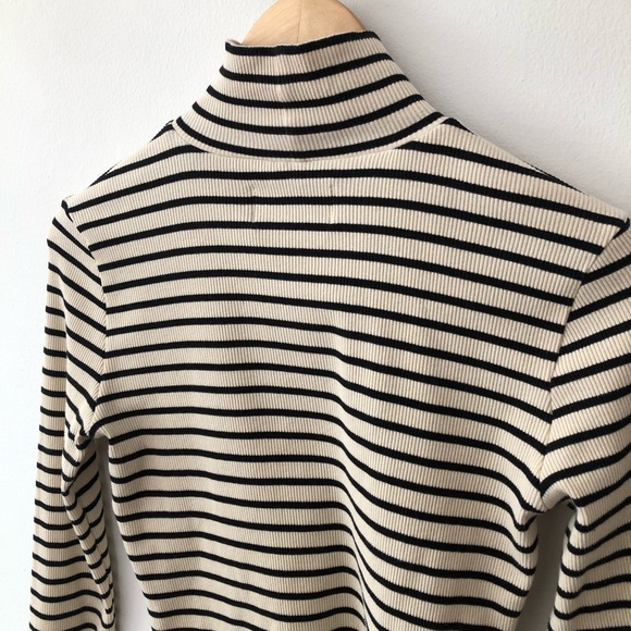 Odeyalo ADAMO black and cream mock neck - Picture 5 of 6